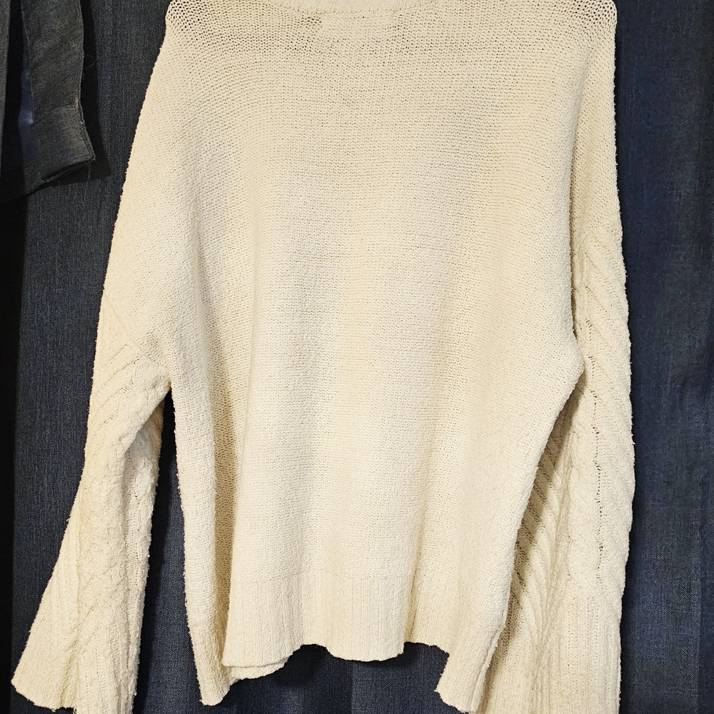 Cozy Cream Cable Knit Sweater - Picture 6 of 6